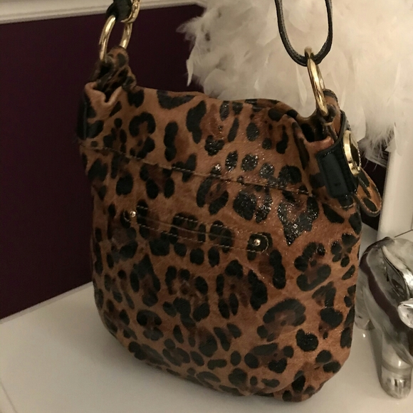 Handbag - Picture 2 of 4